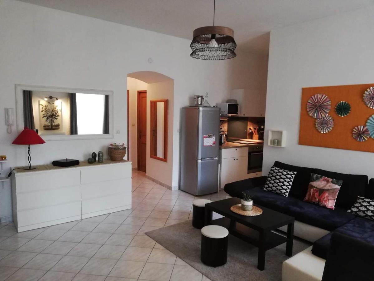 אורנג' Orange: Appartement Pratique Et Idealement Place מראה חיצוני תמונה