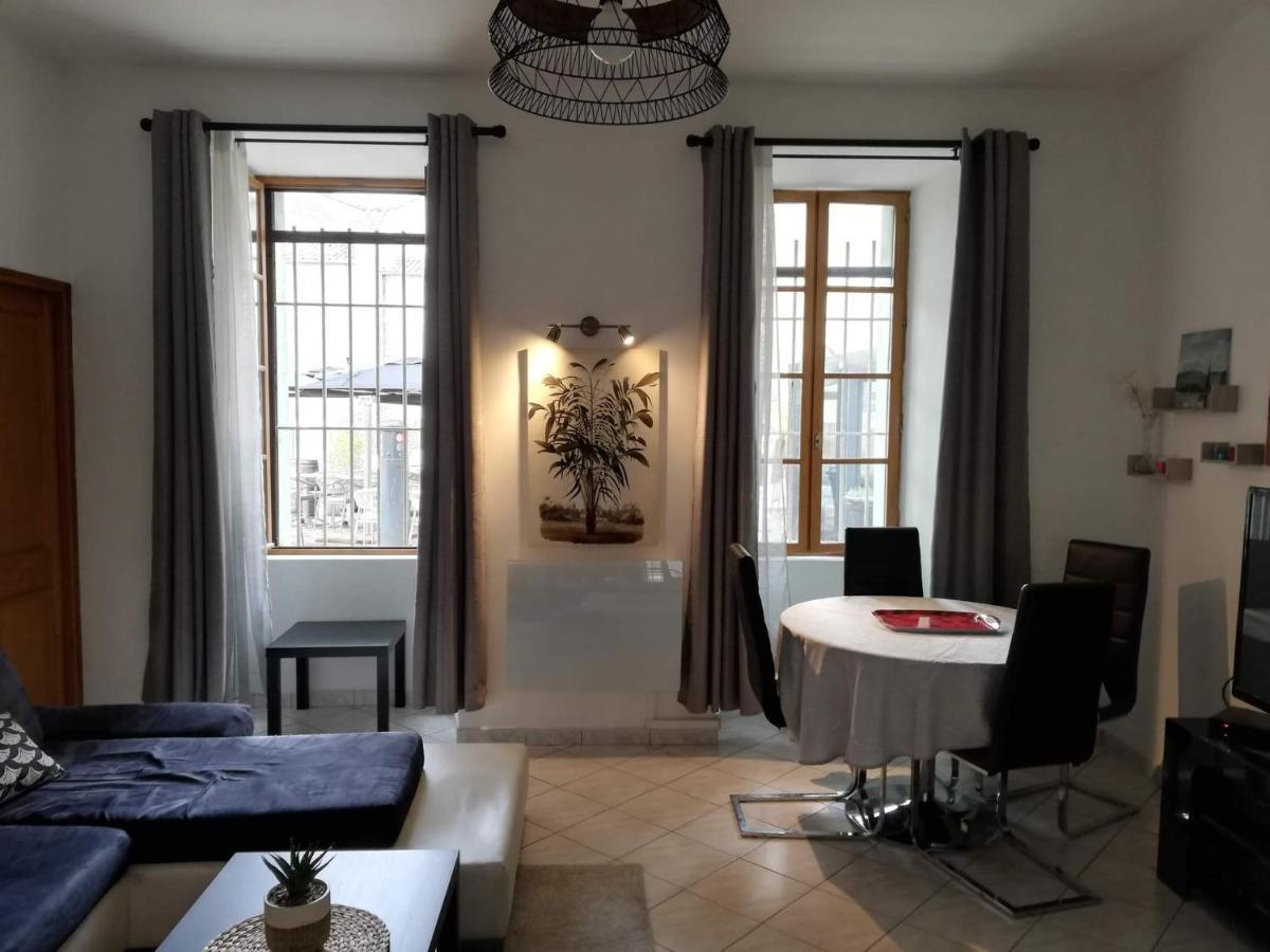 אורנג' Orange: Appartement Pratique Et Idealement Place מראה חיצוני תמונה