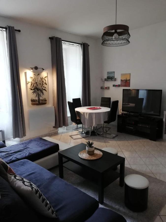 אורנג' Orange: Appartement Pratique Et Idealement Place מראה חיצוני תמונה